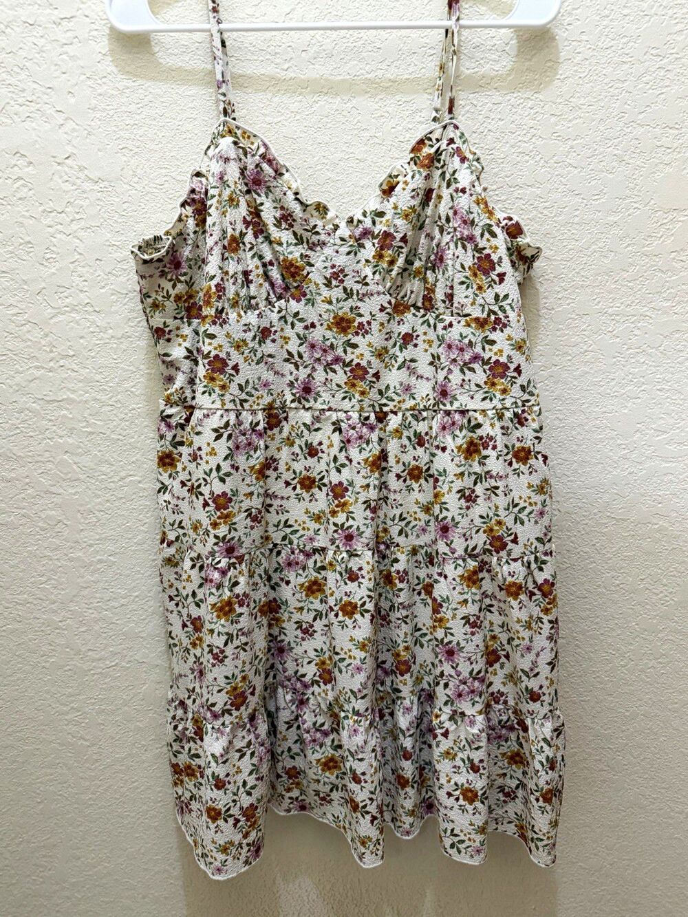 Women’s Floral Smocked Sundress White XL 16-18 V-Neck Strappy